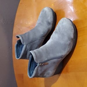 Dansko Gray Ankle Side Zip Boots Size 40 EU